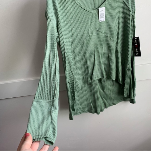 NWT EYE CANDY Green Thermal V-Neck Long Sleeve Shirt - Picture 3 of 5